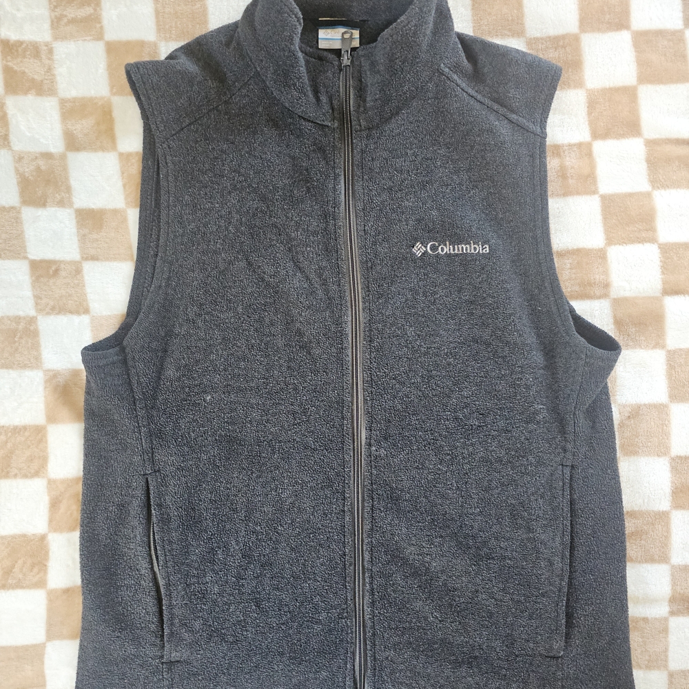 Columbia Charcoal Full-Zip Vest